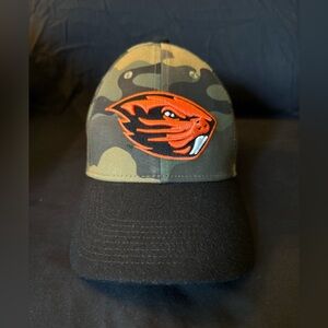 Gently Used Nike Oregon State Camo Hat